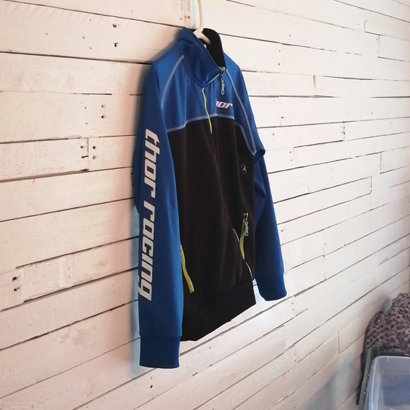 Veste - Picture 2 of 3